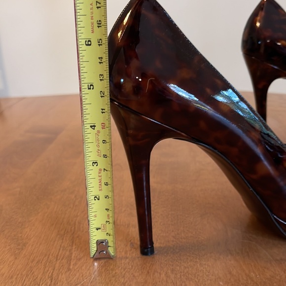 Stuart Weitzman patent marbled black and brown PUMPS size 10 - Picture 2 of 5